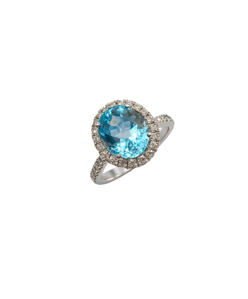 Aquamarine Ring in White Gold and Diamonds