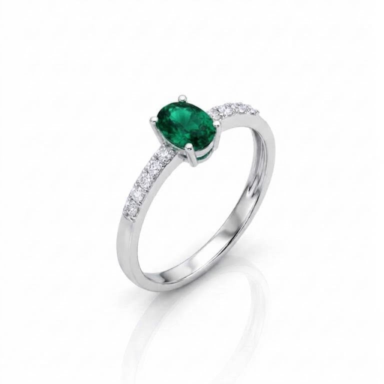 Emerald Ring in White Gold and Diamonds