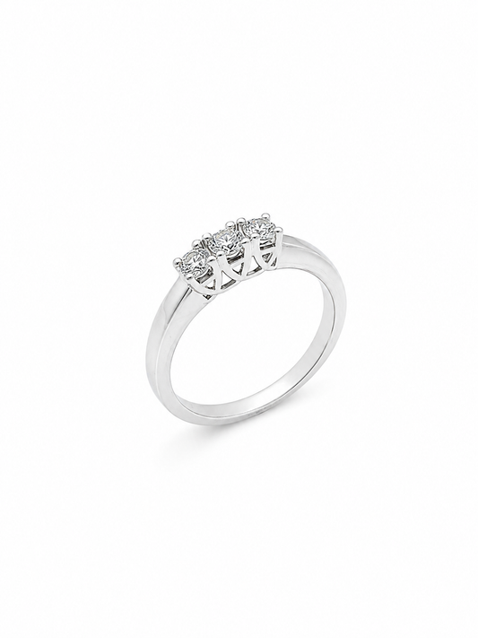 Anello Trilogy Oro bianco e Diamanti Ct. 0,36 G VS