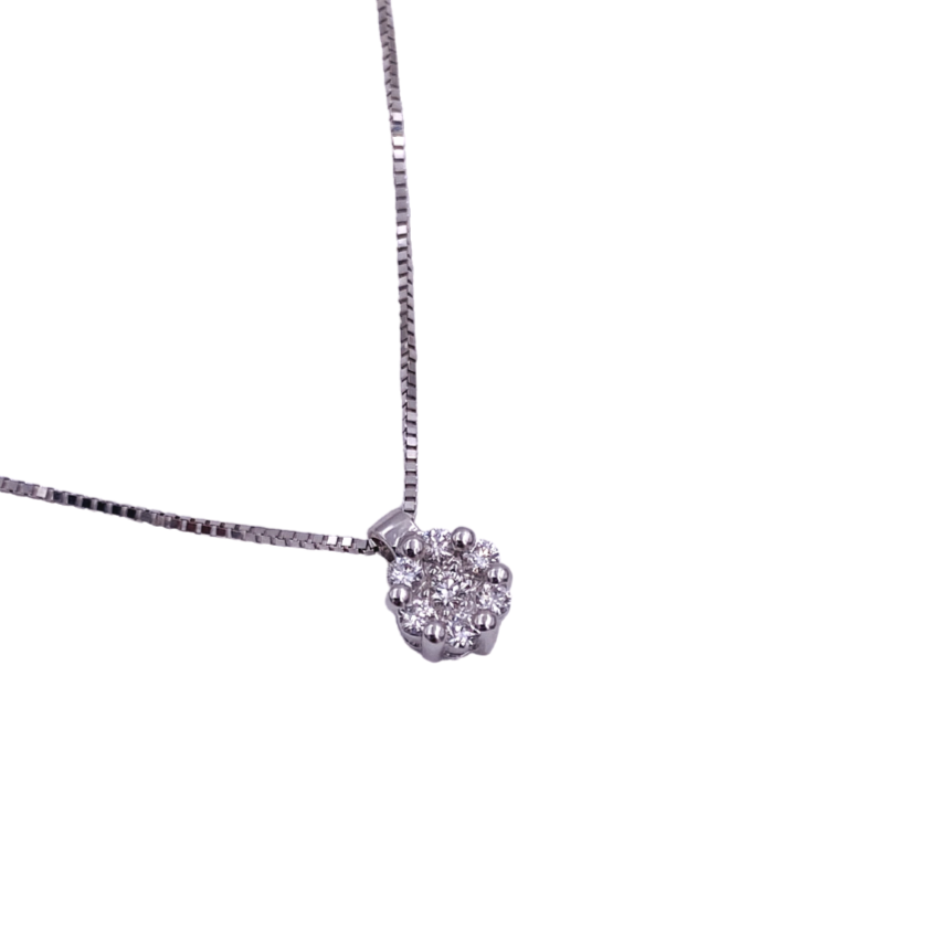 collana punto luce mirco visconti oro bianco 18 carati e diamanti. Punto luce a fiore pavé. Visuale di lato